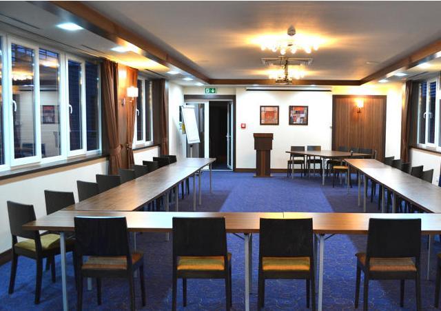 Hotel Check Inn Timisoara Bagian luar foto